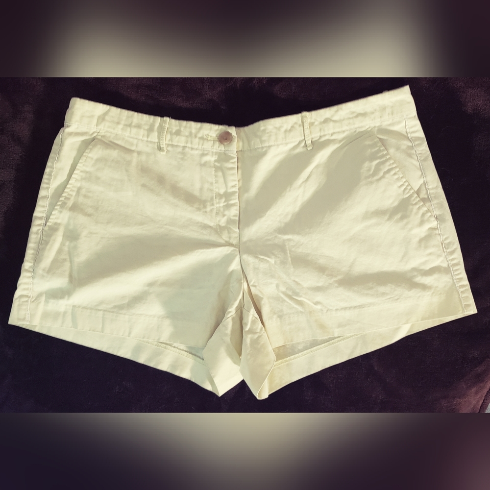 GAP Vintage Pale Yellow White Piping Short Shorts